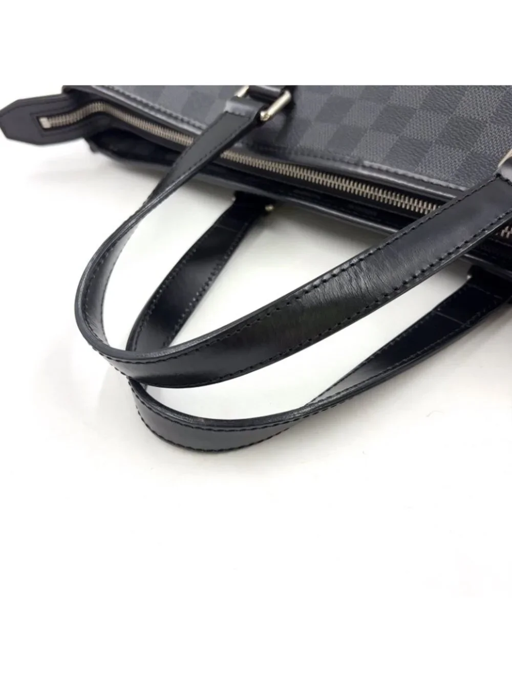 Louis Vuitton Tadao Damier Graphite Shoulder Bag Leather Black Tote Silver